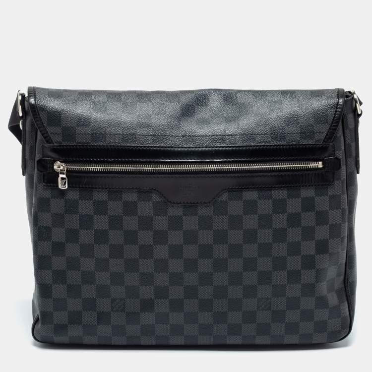 Pre Owned Louis Vuitton Damier Graphite Canvas Daniel GM Bag