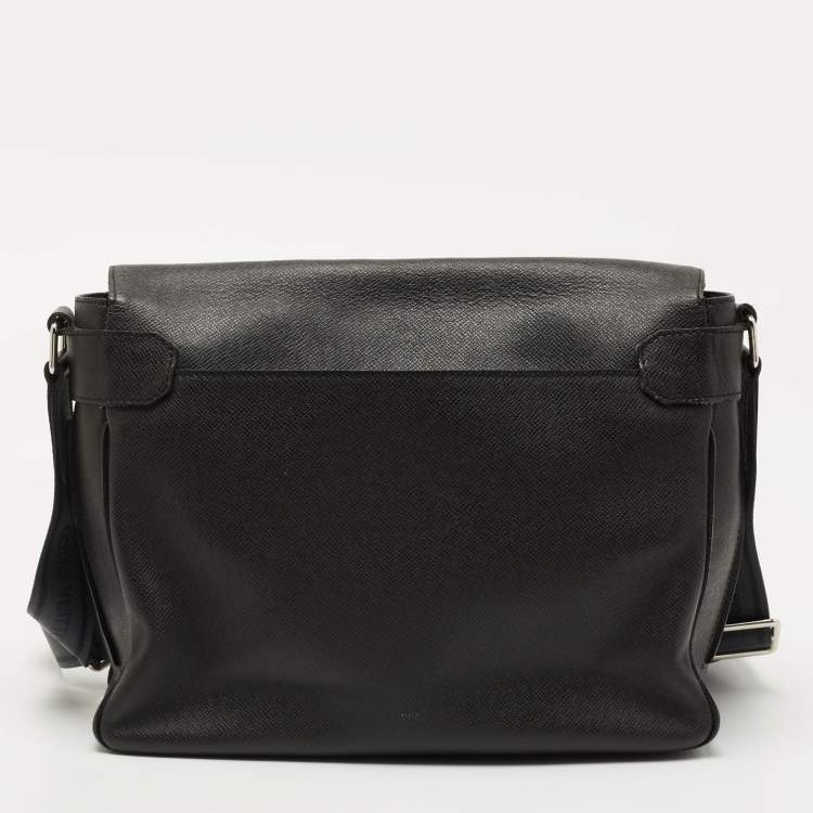 Pre Owned Louis Vuitton Dark Grey Taiga Leather Roman MM Bag