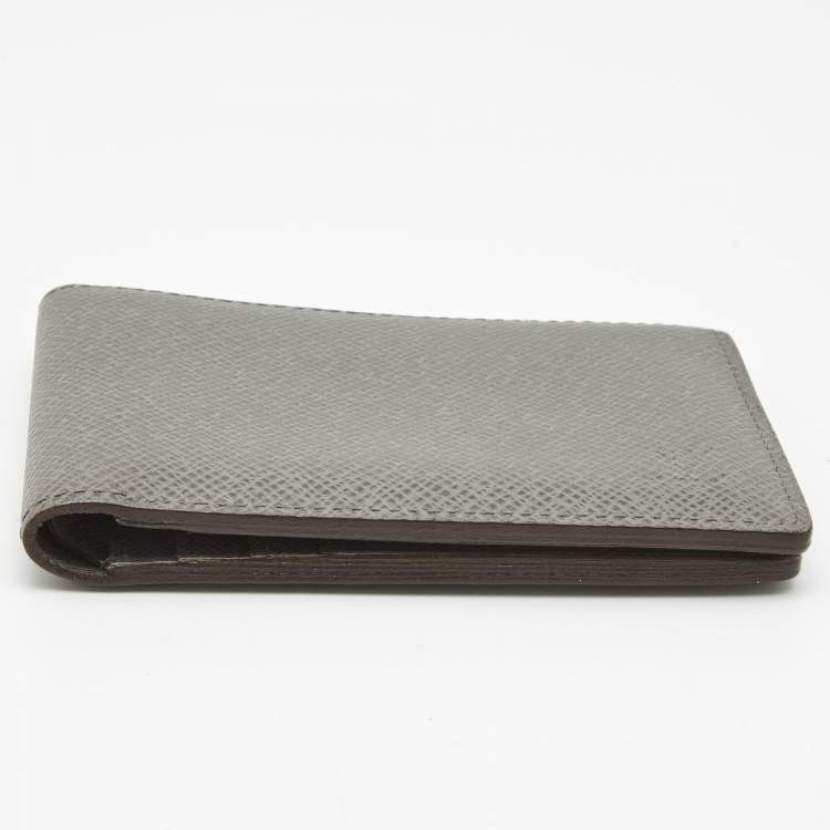 Pre Owned Louis Vuitton Grey Taiga Leather Bifold Wallet
