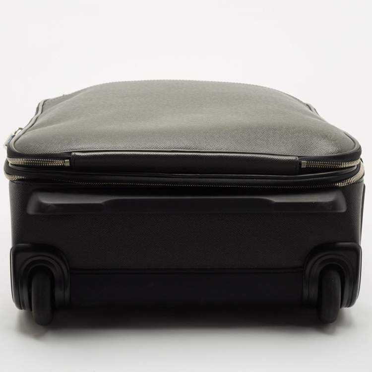 Pre Owned Louis Vuitton Black Taiga Leather Pegase Legere 55 Business Suitcase