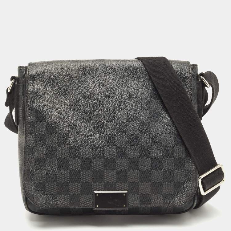 Pre Owned Louis Vuitton Damier Graphite Canvas District PM Bag