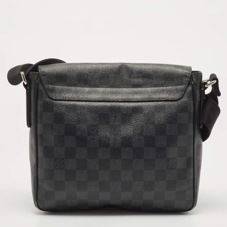 Pre Owned Louis Vuitton Damier Graphite Canvas District PM Bag