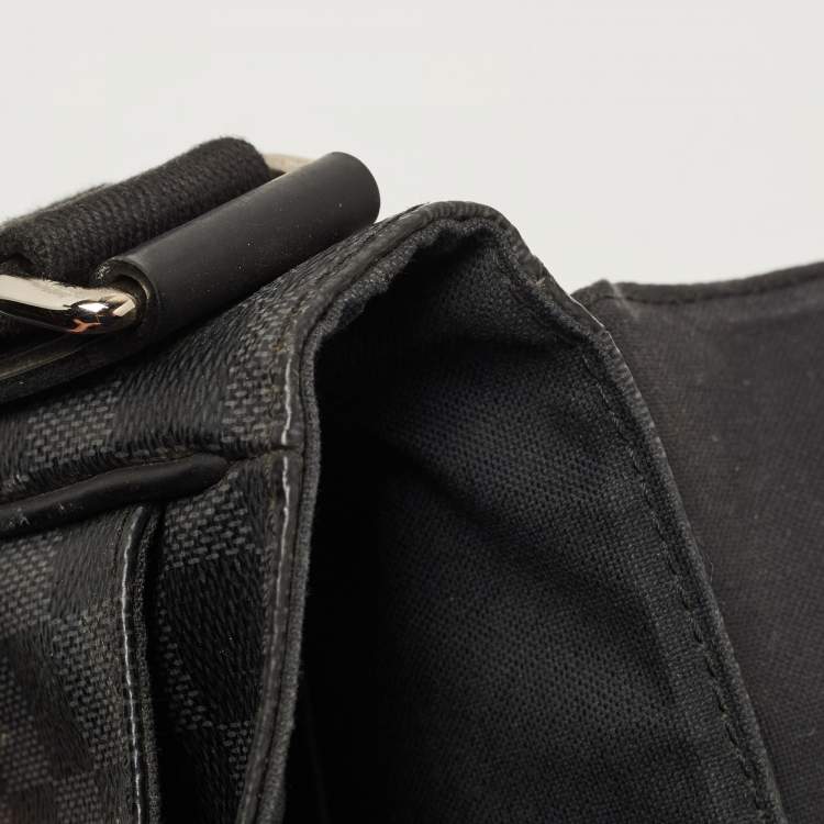 Pre Owned Louis Vuitton Damier Graphite Canvas District PM Bag