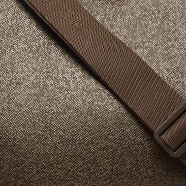 Pre Owned Louis Vuitton Black/Green Taiga Leather Dersou Messenger Bag