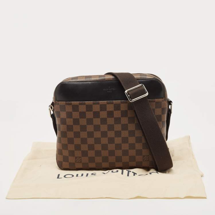 Pre Owned Louis Vuitton Damier Ebene Jake Messenger Bag