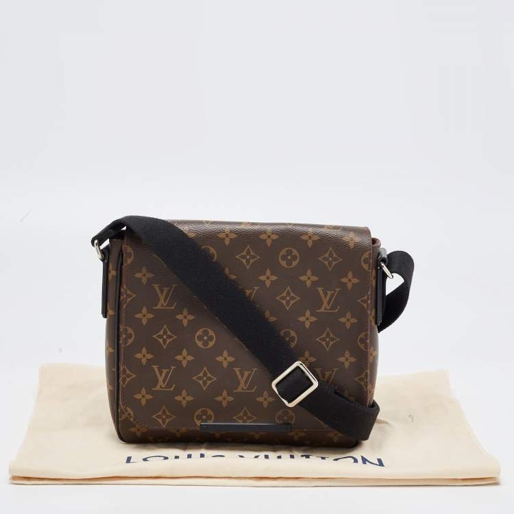 Pre Owned Louis Vuitton Monogram Canvas District PM Bag