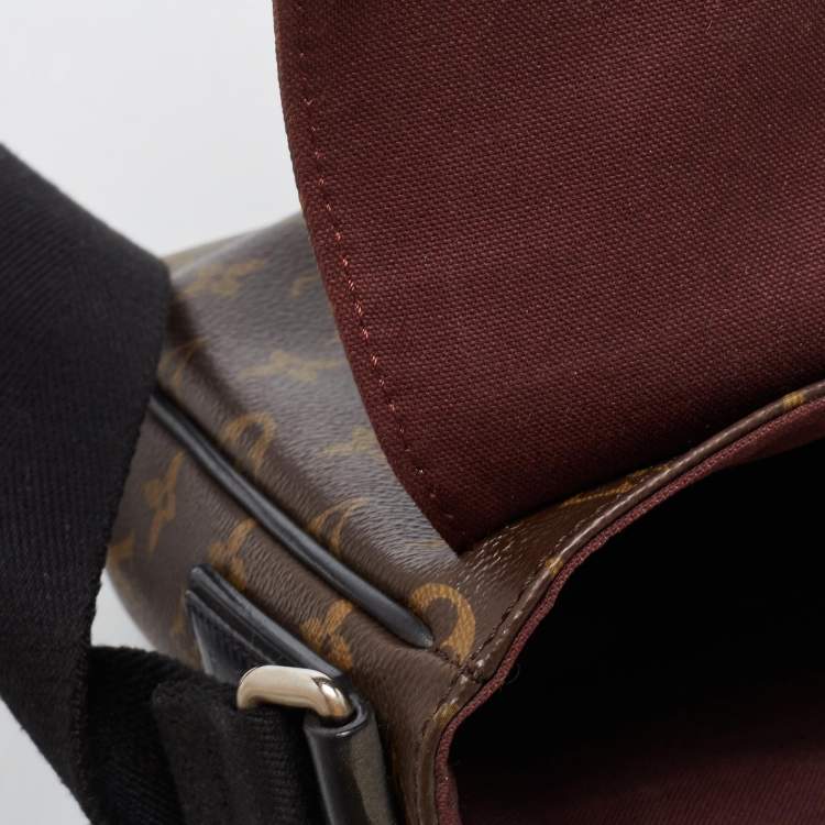 Pre Owned Louis Vuitton Monogram Canvas District PM Bag