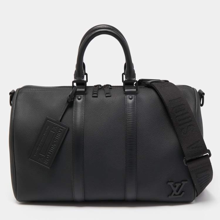 Louis Vuitton Keepall Bandouliere 40 in Coated Canvas with Black