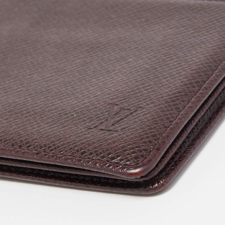 Pre Owned Louis Vuitton Burgundy Taiga Leather Bifold Wallet