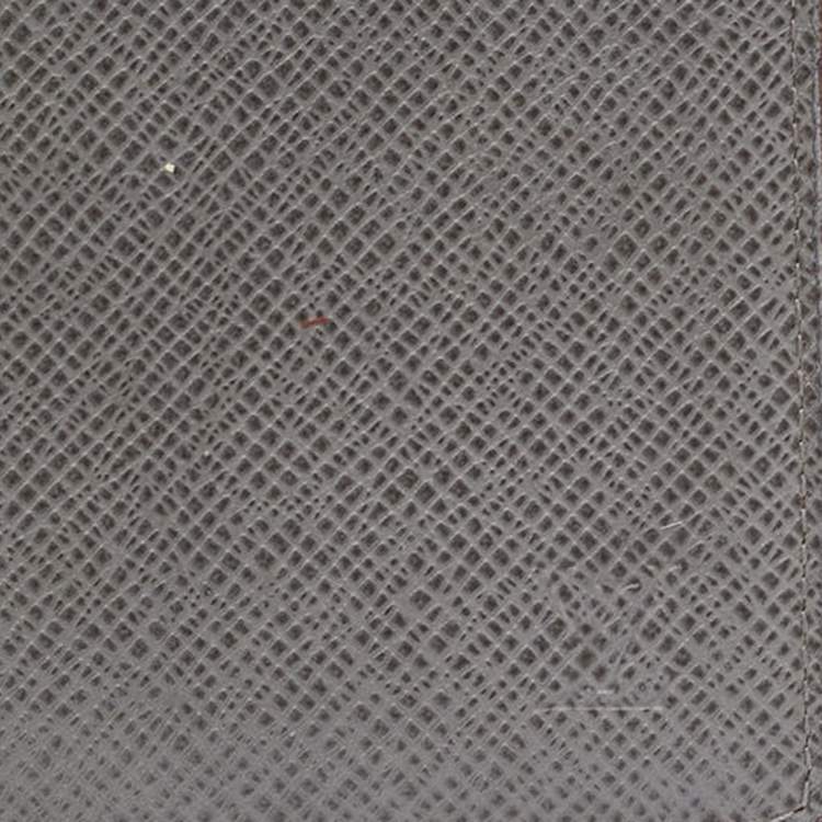 Pre Owned Louis Vuitton Grey Taiga Leather Bifold Wallet