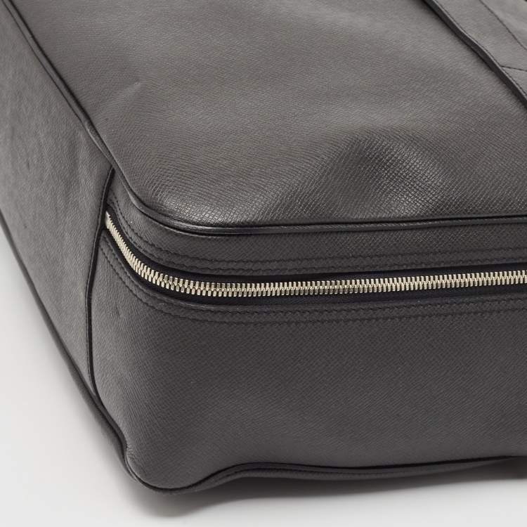 Pre Owned Louis Vuitton Black Taiga Leather Documents Briefcase Bag