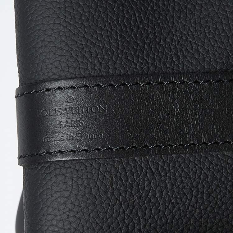 Pre Owned Louis Vuitton Black Aerogram Leather Keepall Bandoulière 50 Bag