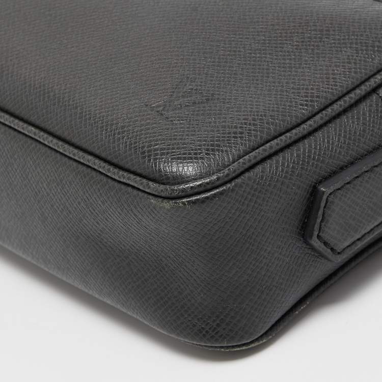 Pre Owned Louis Vuitton Black Taiga Leather Kasai Clutch Bag
