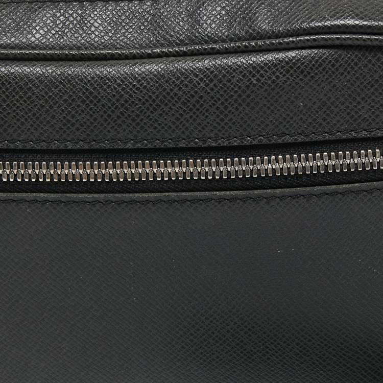 Pre Owned Louis Vuitton Black Taiga Leather Kasai Clutch Bag