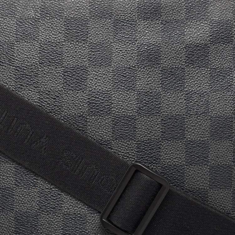 Pre Owned Louis Vuitton Damier Graphite Canvas Daniel GM Bag
