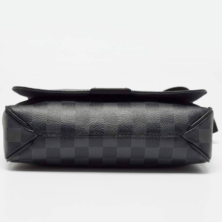 Pre Owned Louis Vuitton Damier Graphite Canvas District PM Bag