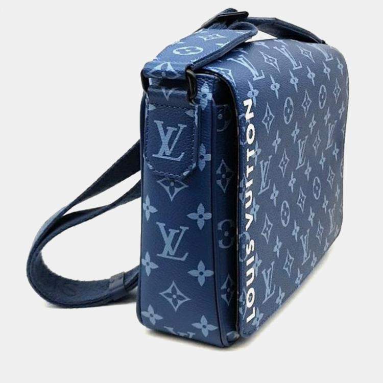 Pre Owned Louis Vuitton Blue Monogram District PM handbag