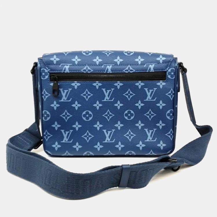 Pre Owned Louis Vuitton Blue Monogram District PM handbag