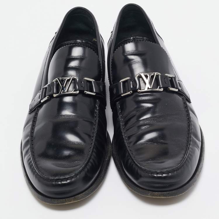 مملوكة مسبقًا Louis Vuitton Black Leather Slip On Loafers Size 46