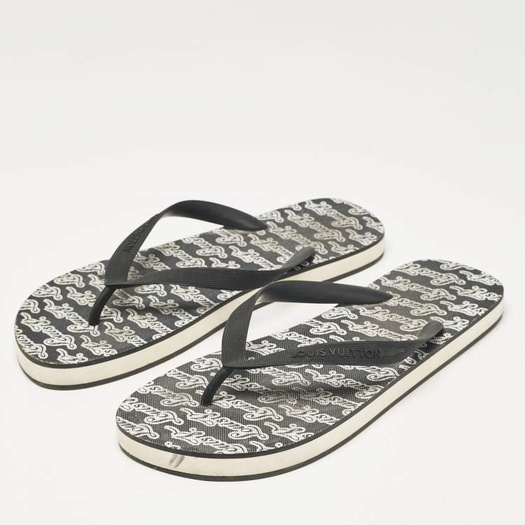 Pre Owned Louis Vuitton Black/White Logo Print Rubber Molitor Thong Sandals Size 43