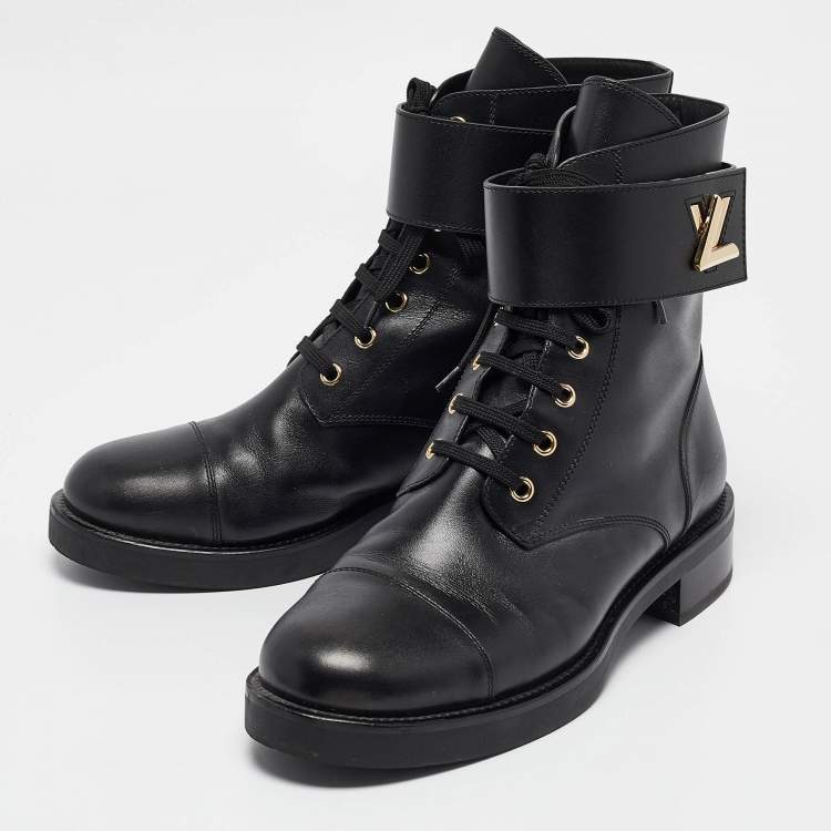 Pre Owned Louis Vuitton Black Leather Wonderland Flat Ranger Combat Boots 41