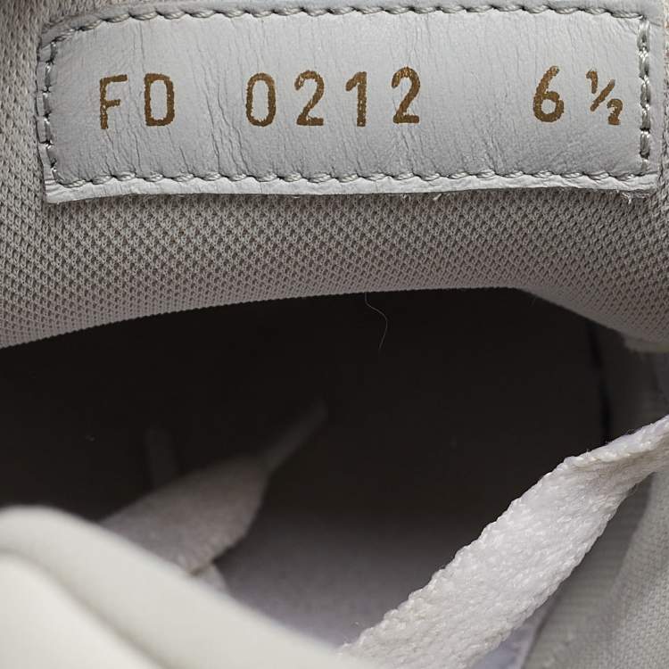 Pre Owned Louis Vuitton White Leather LV Trainer Sneakers Size 40.5