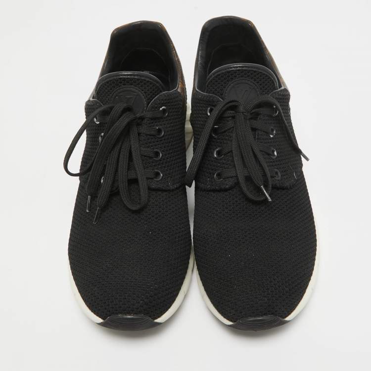 مملوكة مسبقًا Louis Vuitton Black Mesh and Monogram Canvas Fastlane Sneakers Size 40.5