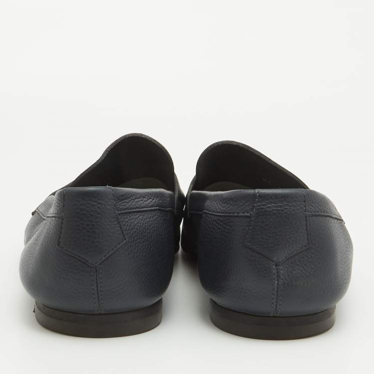 مملوكة مسبقًا Louis Vuitton Black Leather Slip On Loafers Size 42