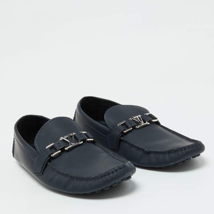 مملوكة مسبقًا Louis Vuitton Navy Blue Leather Hockenheim Loafers Size 44.5