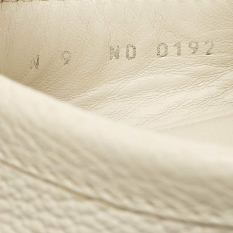 Pre Owned Louis Vuitton Cream Leather Hockenheim Loafers Size 43
