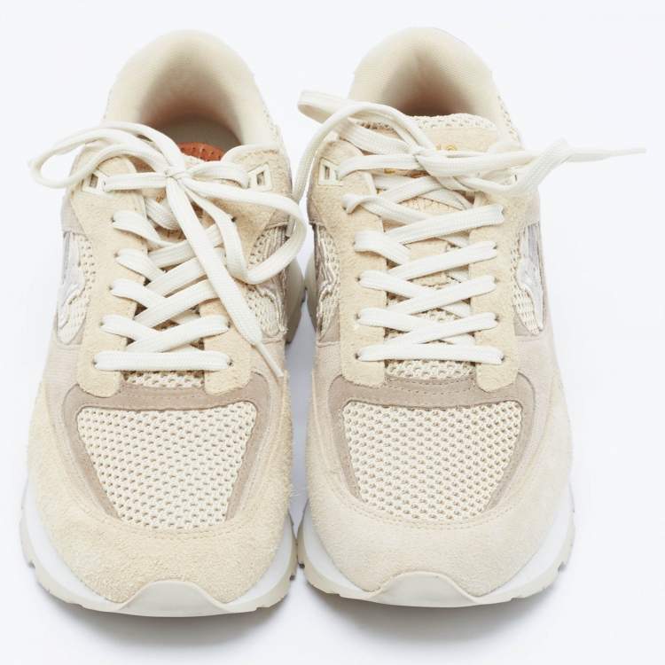 مملوكة مسبقًا Louis Vuitton Beige Mesh and Suede Run Away Lace Up Sneakers Size 41.5