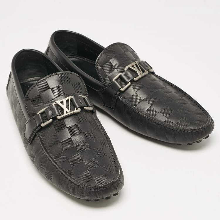 مملوكة مسبقًا Louis Vuitton Black Damier Infini Leather Hockenheim Loafers Size 43.5