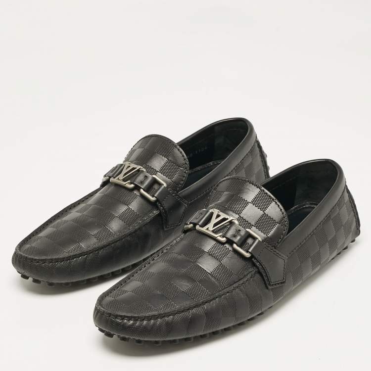 مملوكة مسبقًا Louis Vuitton Black Damier Infini Leather Hockenheim Loafers Size 43.5