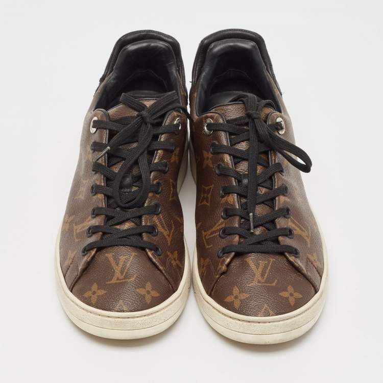 مملوكة مسبقًا Louis Vuitton Black Monogram Canvas and Leather Frontrow Low Top Sneakers Size 40.5