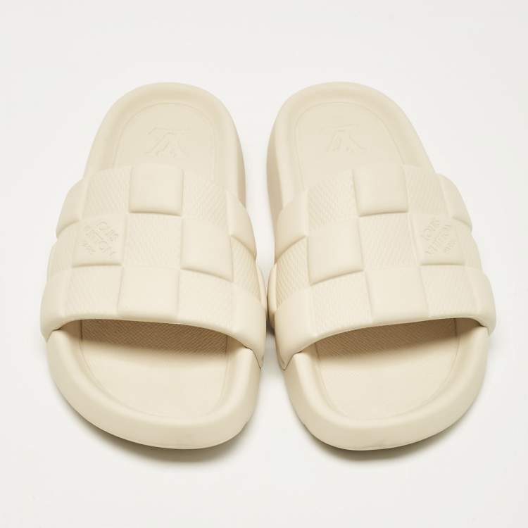 Pre Owned Louis Vuitton Beige Maxi Damier Rubber Waterfront Pool Slides Size 43