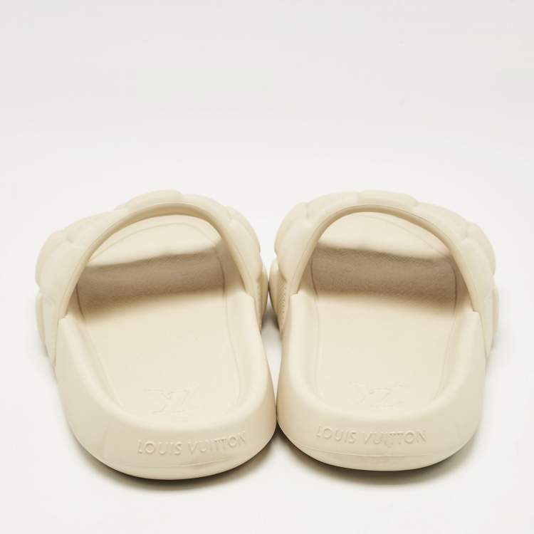 Pre Owned Louis Vuitton Beige Maxi Damier Rubber Waterfront Pool Slides Size 43