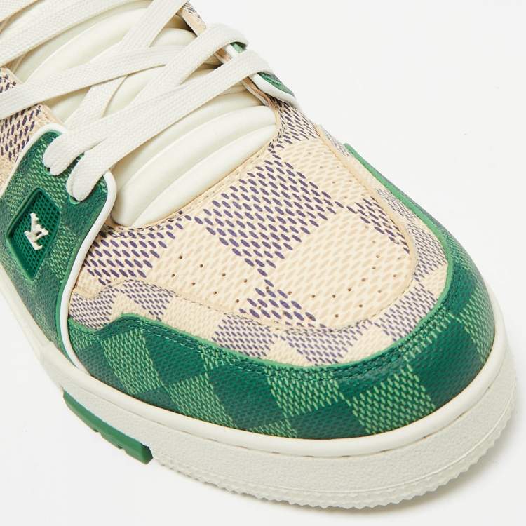 مملوكة مسبقًا Louis Vuitton Green/White Damier Leather LV Trainer Sneakers Size 44