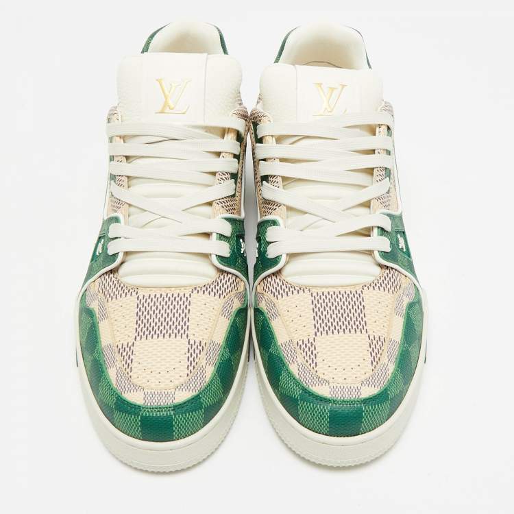 مملوكة مسبقًا Louis Vuitton Green/White Damier Leather LV Trainer Sneakers Size 44
