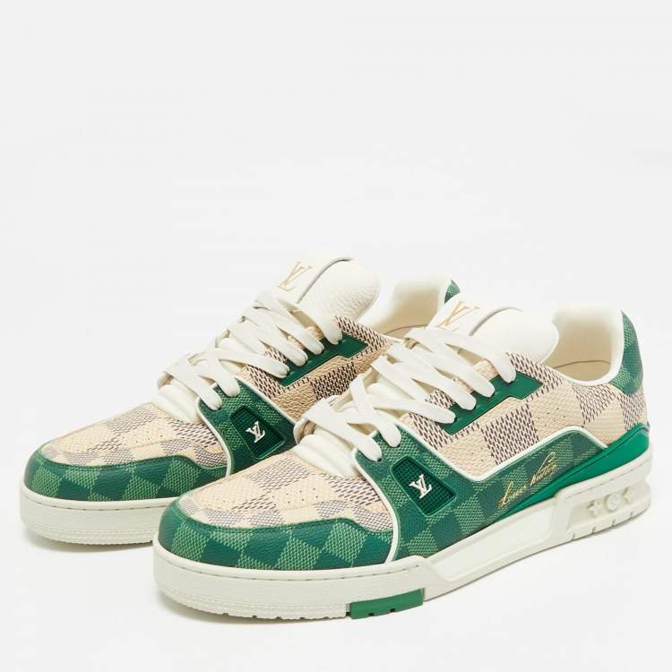 مملوكة مسبقًا Louis Vuitton Green/White Damier Leather LV Trainer Sneakers Size 44