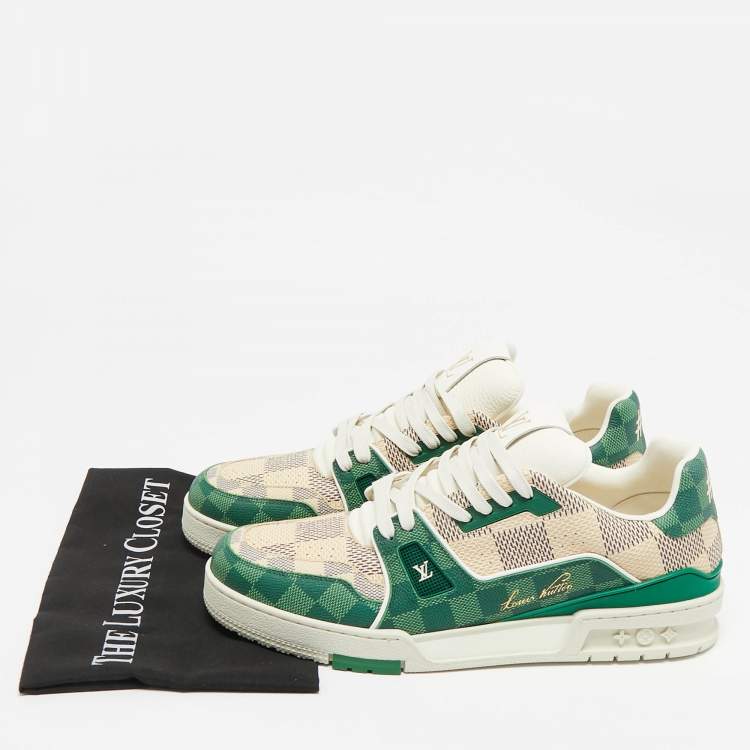 مملوكة مسبقًا Louis Vuitton Green/White Damier Leather LV Trainer Sneakers Size 44