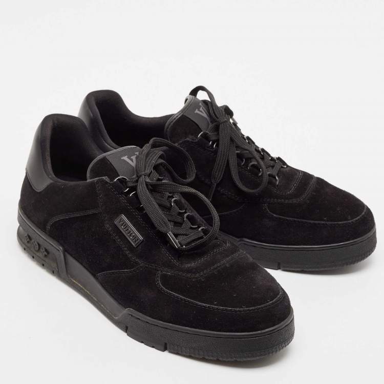 مملوكة مسبقًا Louis Vuitton Black Leather and Suede LV Trainer Lace Up Sneakers Size 43