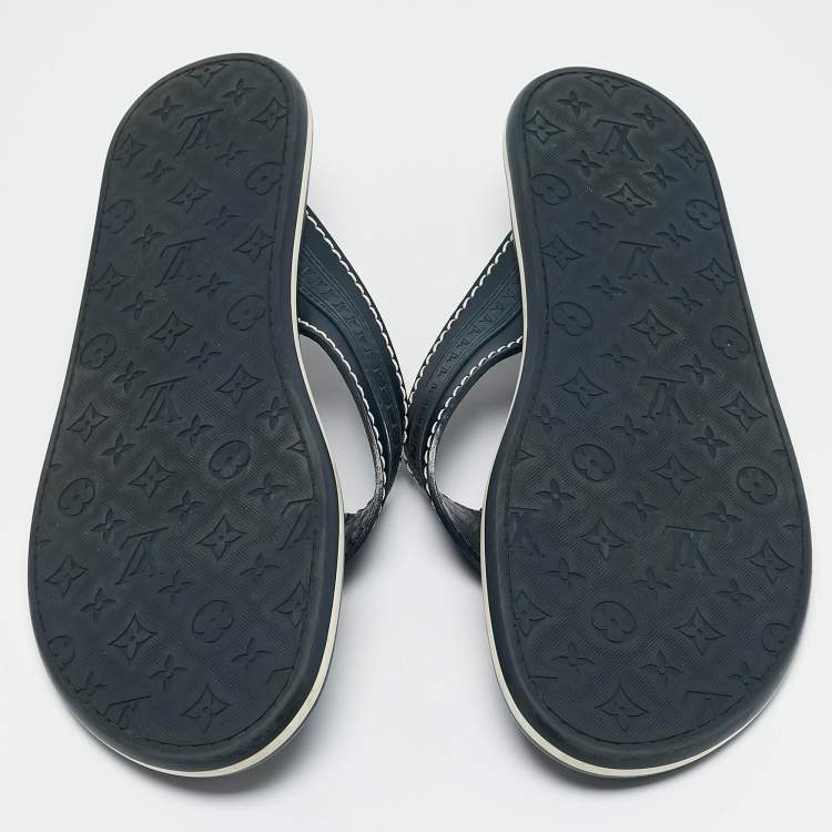 مملوكة مسبقًا Louis Vuitton Navy Blue Leather and Rubber Thong Sandals Size 43