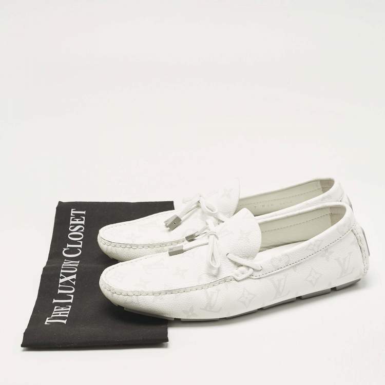 Pre Owned Louis Vuitton White Monogram Antarctica Leather LV Driver Mocassin Loafers Size 41