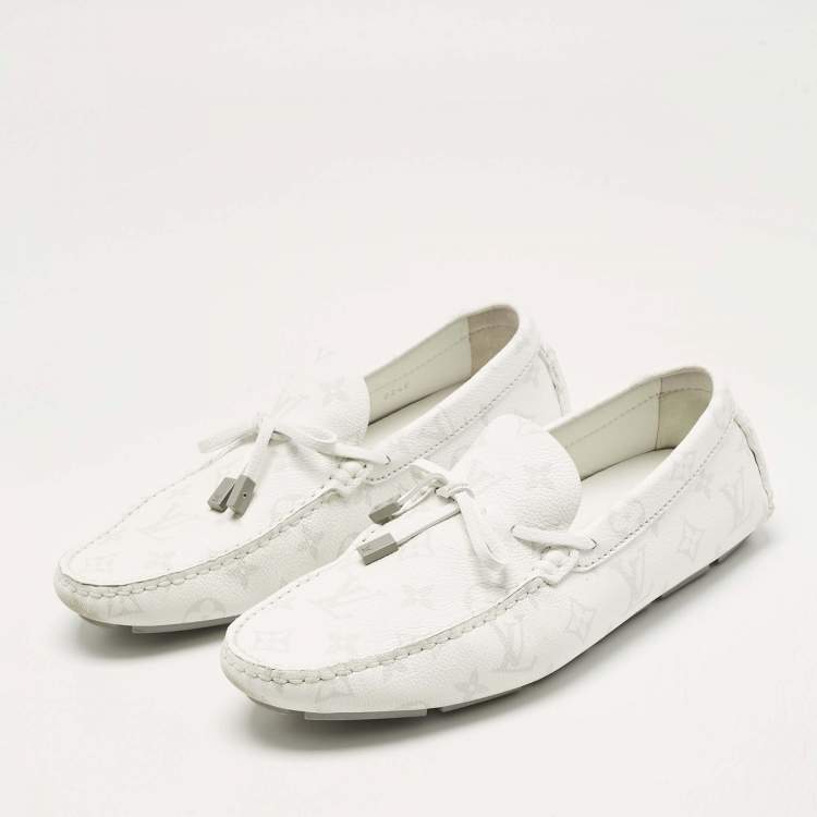 Pre Owned Louis Vuitton White Monogram Antarctica Leather LV Driver Mocassin Loafers Size 41