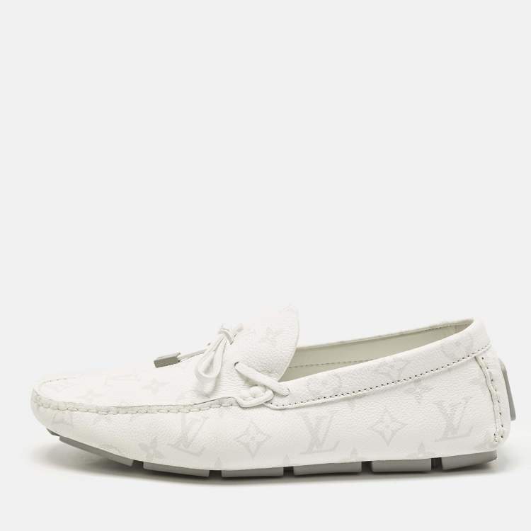 Pre Owned Louis Vuitton White Monogram Antarctica Leather LV Driver Mocassin Loafers Size 41