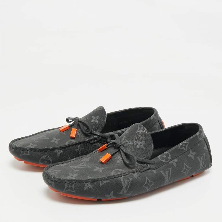 مملوكة مسبقًا Louis Vuitton Two Tone Monogram Canvas And Leather Driver Loafers  Size 41