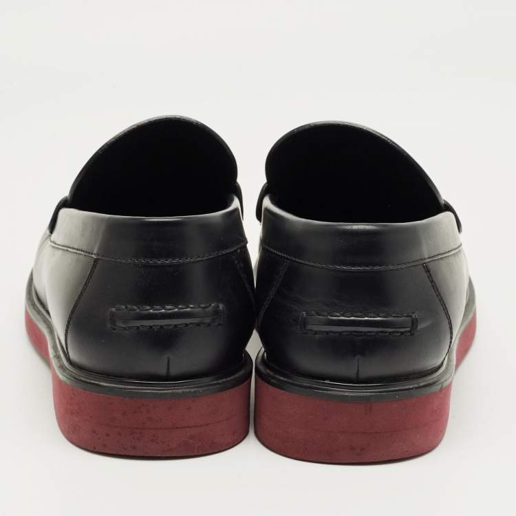 مملوكة مسبقًا Louis Vuitton Black Leather Slip On Loafers Size 42.5