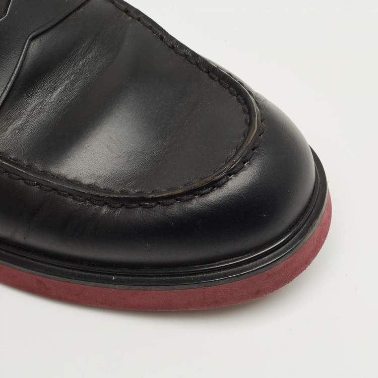 مملوكة مسبقًا Louis Vuitton Black Leather Slip On Loafers Size 42.5