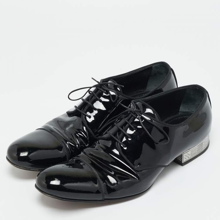 مملوكة مسبقًا Louis Vuitton Size 43 Black Patent Leather Derby