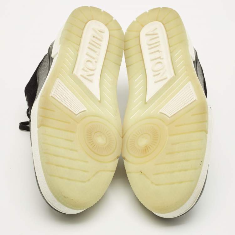 Pre Owned Louis Vuitton LV Trainer Size 43.5 Black Monogram Canvas and Suede Lace Up Sneakers